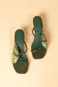 Traditional Flair - Green